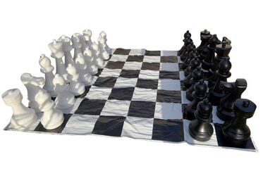 Giant Chess